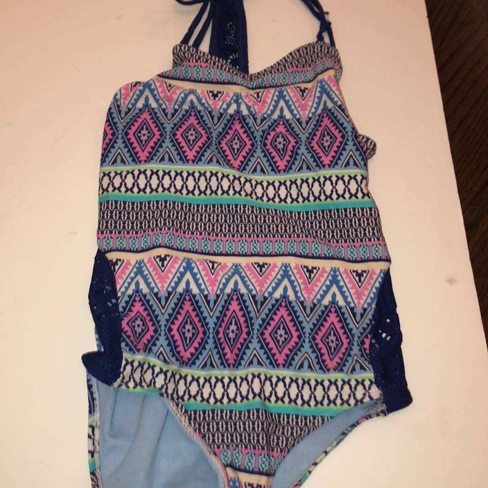 Gossip girl one piece bathing suit